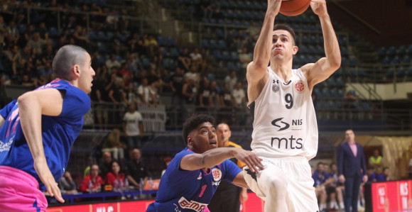 Распуцани Партизан за 10 минута почистио Мегу!