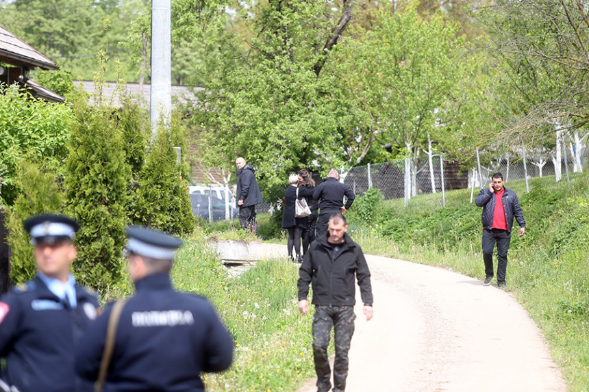 Baldo i osmatrač i dojavljivač?