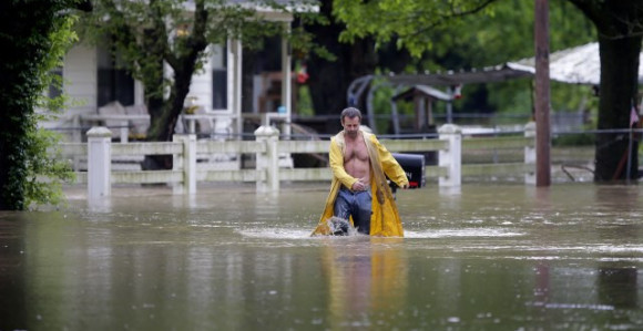 Nevrijeme: Najmanje troje poginulih