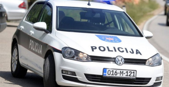 Konjic: Naoružan opljačkao poštu