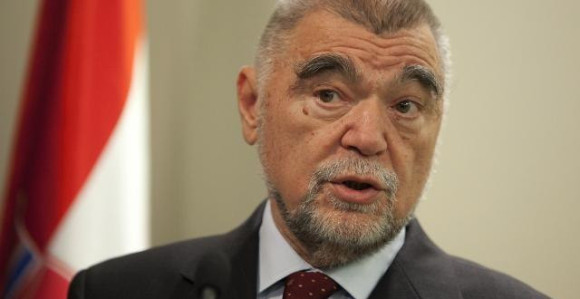 Kod Pupovca i Mesić u spotu