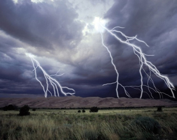 U Indiji od groma poginulo 67 ljudi