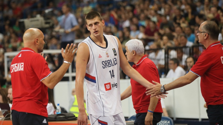 Denver ponovio: Jokić sam odlučuje!