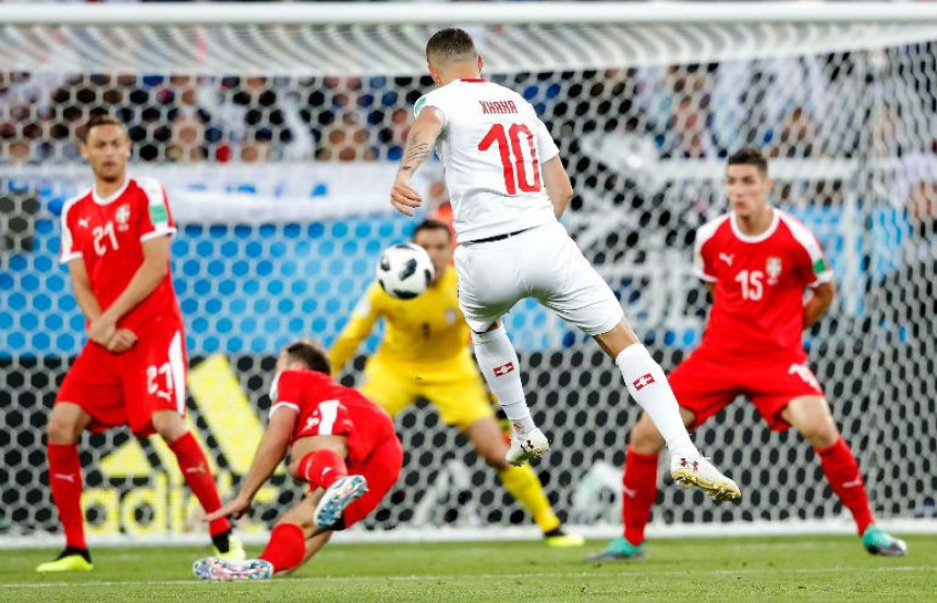 Bolan preokret Švajcarske u 90'! Nada još postoji...