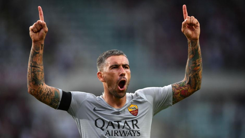 Kolarov se dogovorio, napušta Romu?