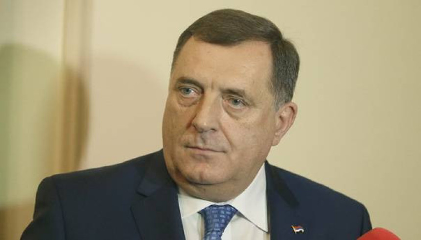 Dodik po potrebi bojkotuje Kosovo 
