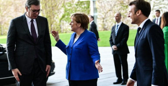 Нема састанка остају у контакту