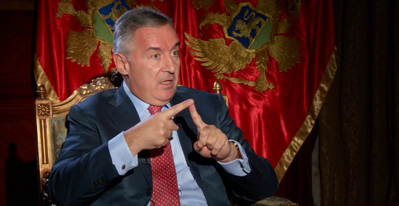 Đukanović pošao stopama Porošenka