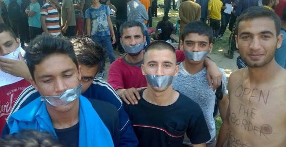 Migranti štrajkuju glađu u parku