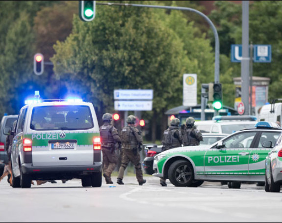 "Ја сам Нијемац, странци су го***"