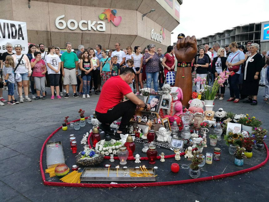 „Najvažnije pitanje je ubistvo Davida“!