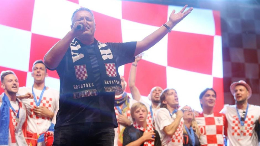 FT: Hrvatska je postigla auto-gol