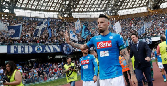 Taj ludi Aurelio De Laurentis!