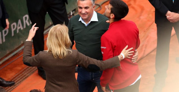 "Imamo bilbord sa Novakovih 5 Vimbldona - to je pola puta!''