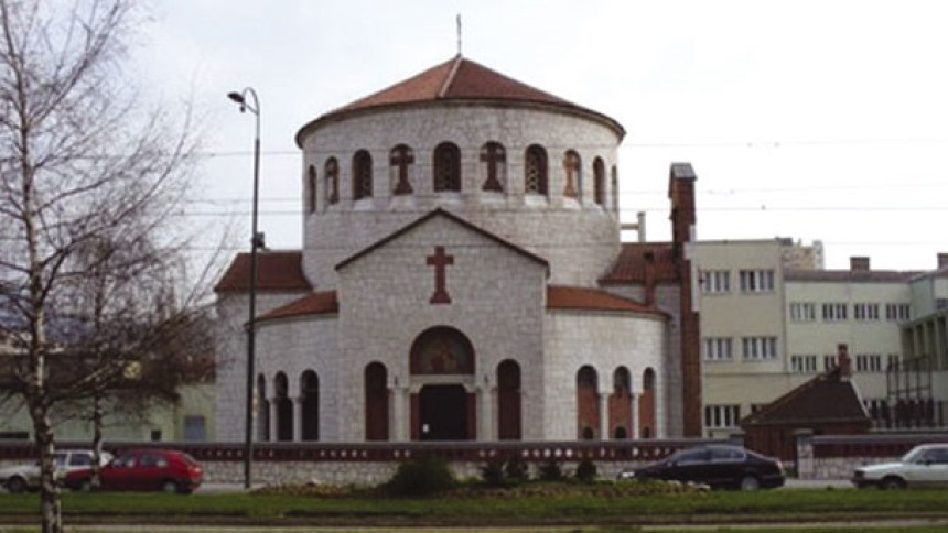 Сарајево: Хапшење након паљења цркве