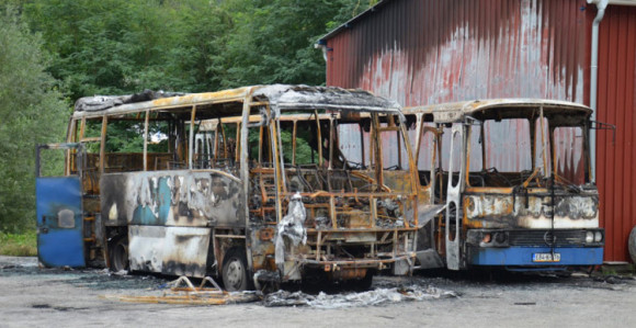 Srebrenica: Grom spalio dva autobusa
