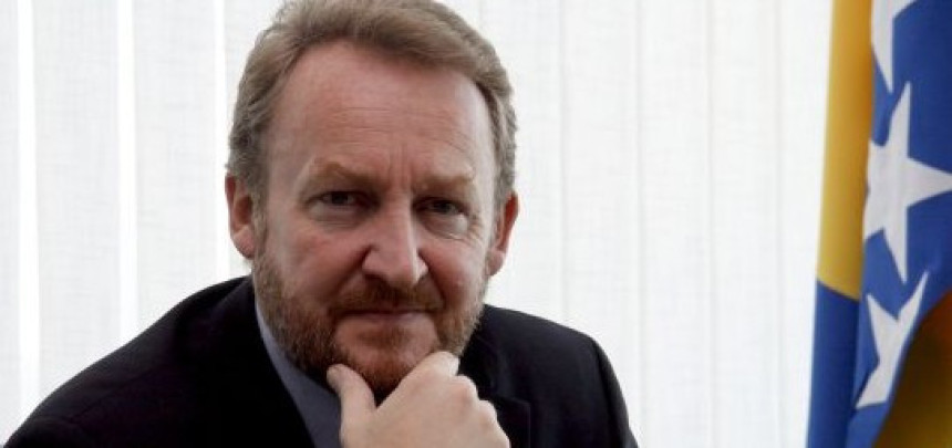 Izetbegović priča gluposti