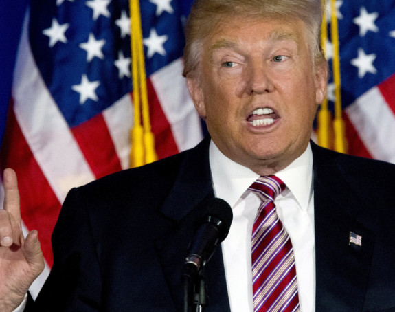 "Трампови твитови задају проблеме"