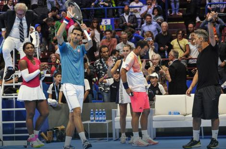 Nole, Serena i slavni teniski par oduševili publiku u Milanu!