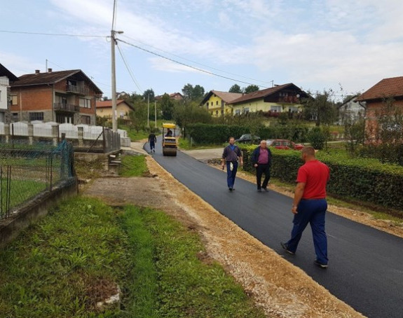 Srbac: Božića Potok dobio asfalt