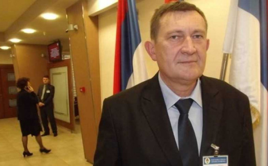 Vojin Mitrović ponovo trguje