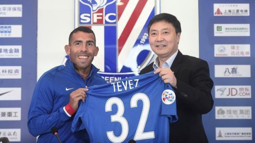 Tevez o Kinezima: Ni za 50 godina neće naučiti!