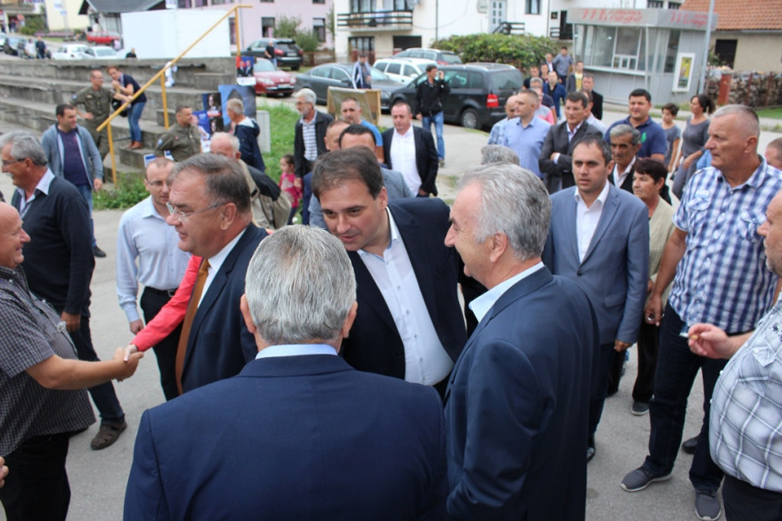 Ljudi treba da žive od svog rada