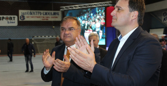 Izađite na izbore smijenite bahate!