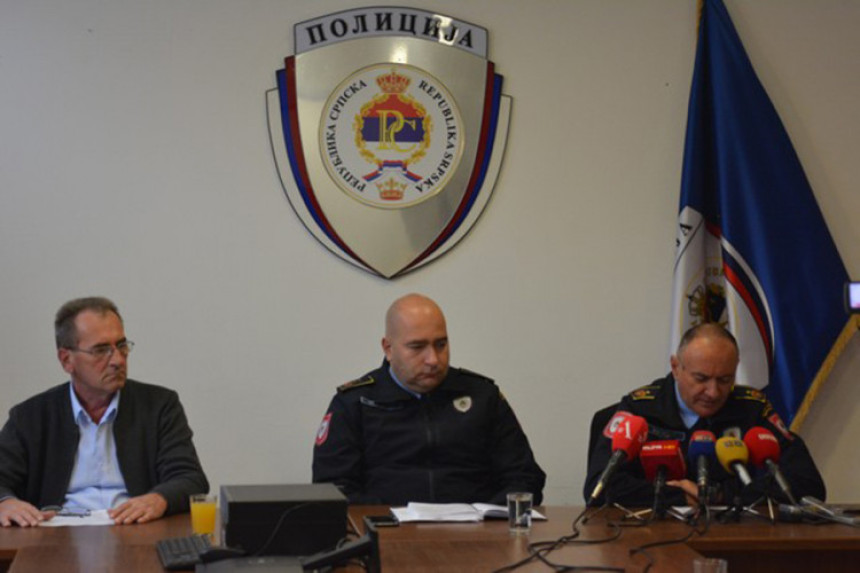 Vještaci utvrđuju uzrok požara 