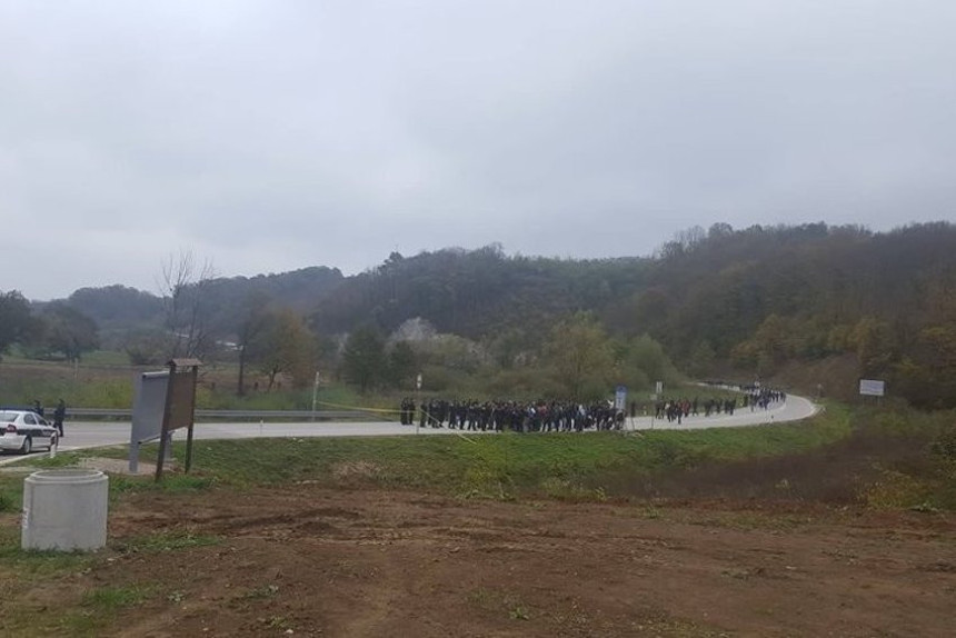 Veliki pritisak stotine migranata