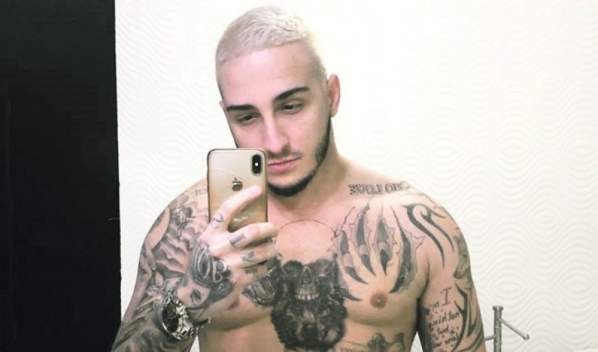 Vuk Mob doživeo saobraćajku!