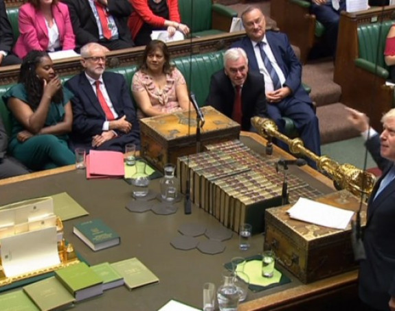 Parlament Velike Britanije podržao Džonsona