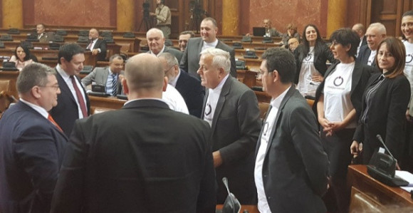 Izbačeni poslanici dolaze na sjednicu