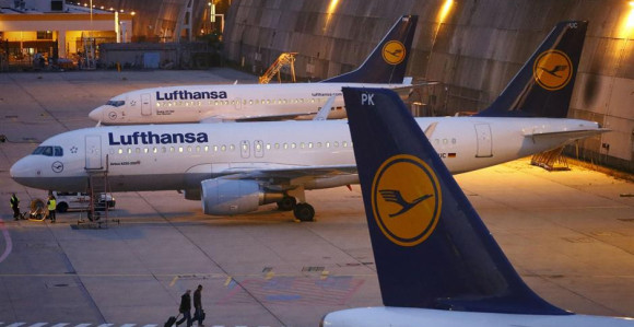 Lufthansa otkazuje sutra oko 900 letova