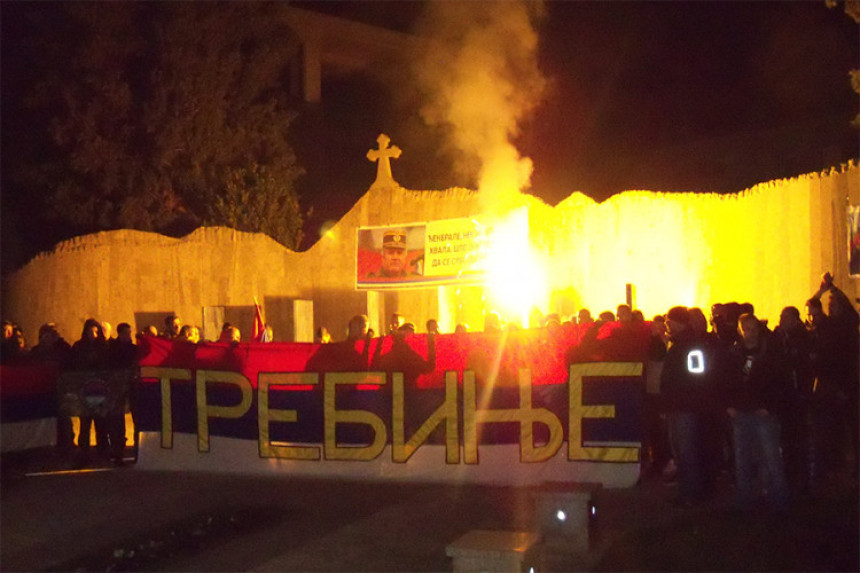 Trebinje: Podrška generalu Mladiću