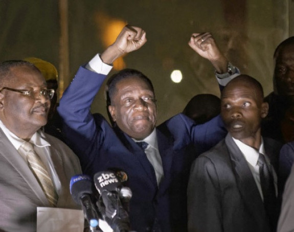 Mnangagva: Nova faza demokratije