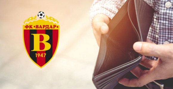 Пустите фудбал, дајте плате!