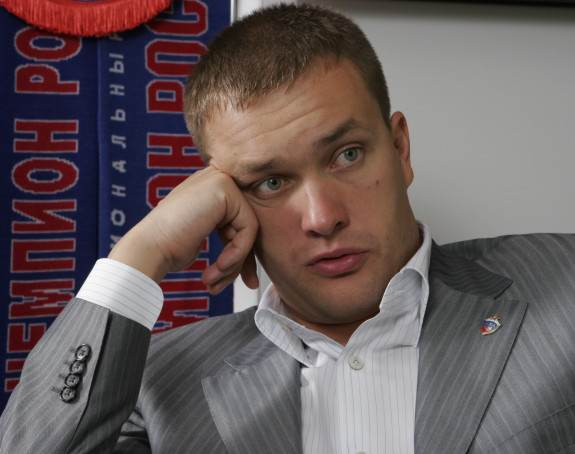 Предсједнику ЦСКА-а чекићем поломљена вилица!