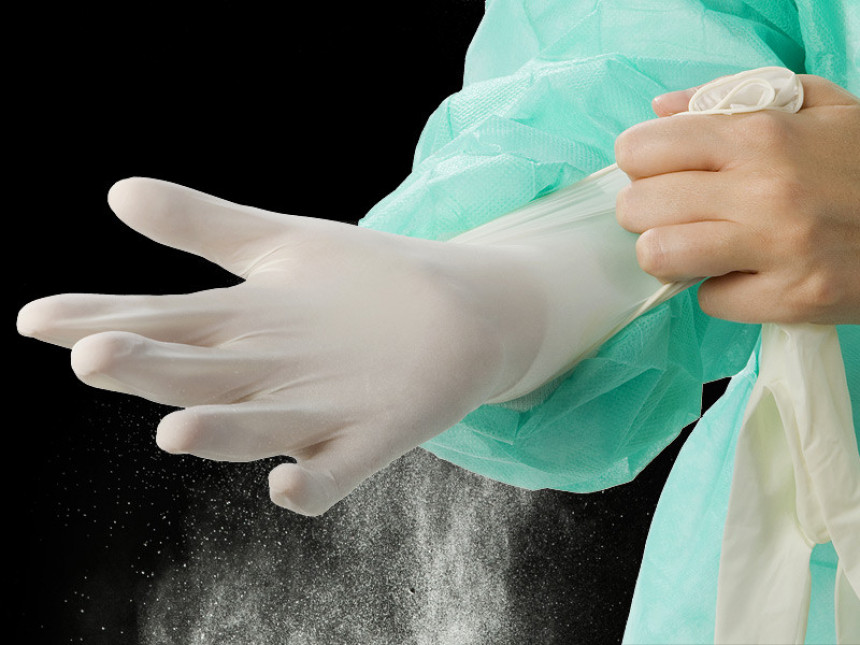 SAD zabranile nošenje gumenih rukavica s puderom u bolnicama