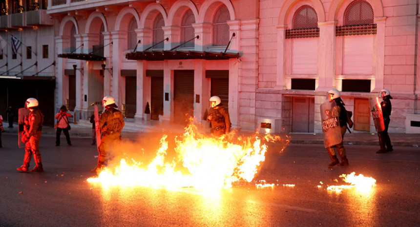 Eksplozija blizu suda u Atini