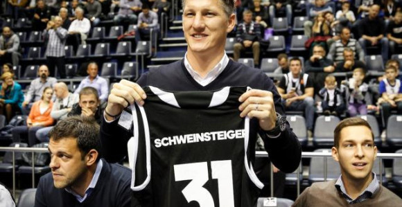 Švajnštajger u crno-bijelom? "Bilo bi lijepo..."