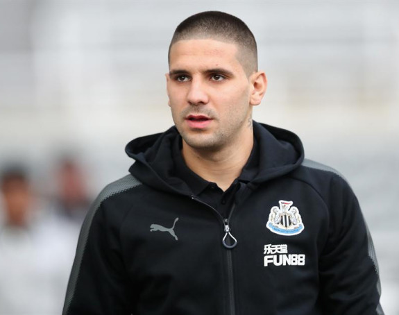 Mitrović napušta Njukasl, ali ostaje u Engleskoj?