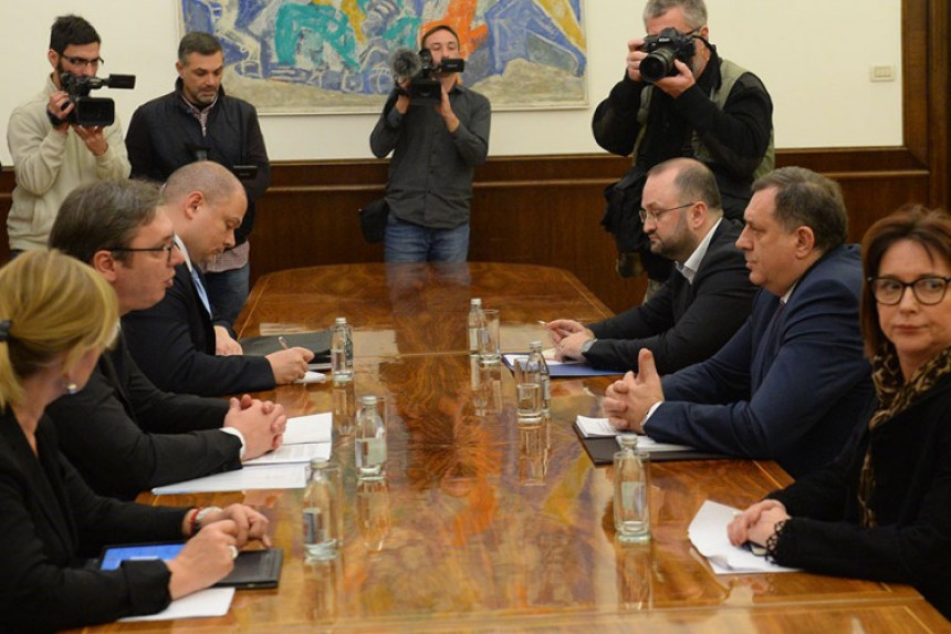 Dodik se sastao sa Vučićem