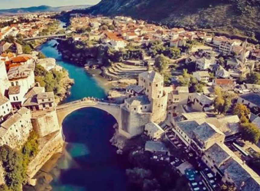 "Prepravili" Mostar na slikama