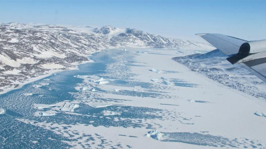 Гренланд се топи брже него раније