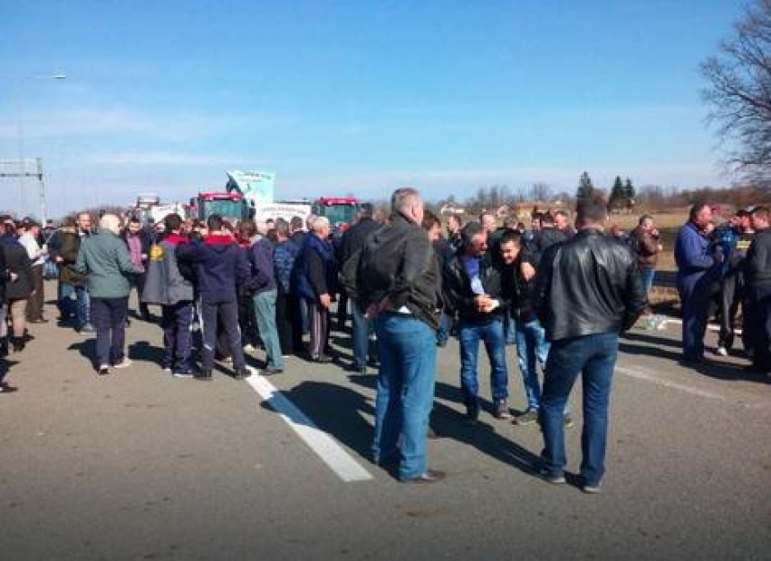 Počeo protest poljoprivrednika