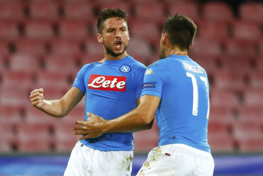 Napoli blindirao Bombardera - Mertens do 2021. za 10.000.000 evra!