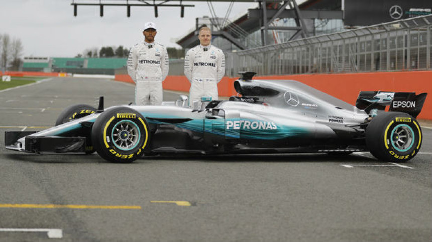 Mercedes predstavio bolid za 2017. godinu!