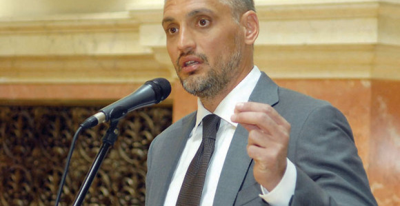 Molim vas da više ne branite Srbiju!