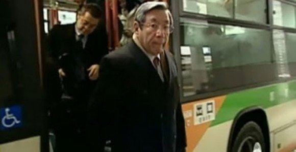 Šef Japan Erlajnsa do posla autobusom